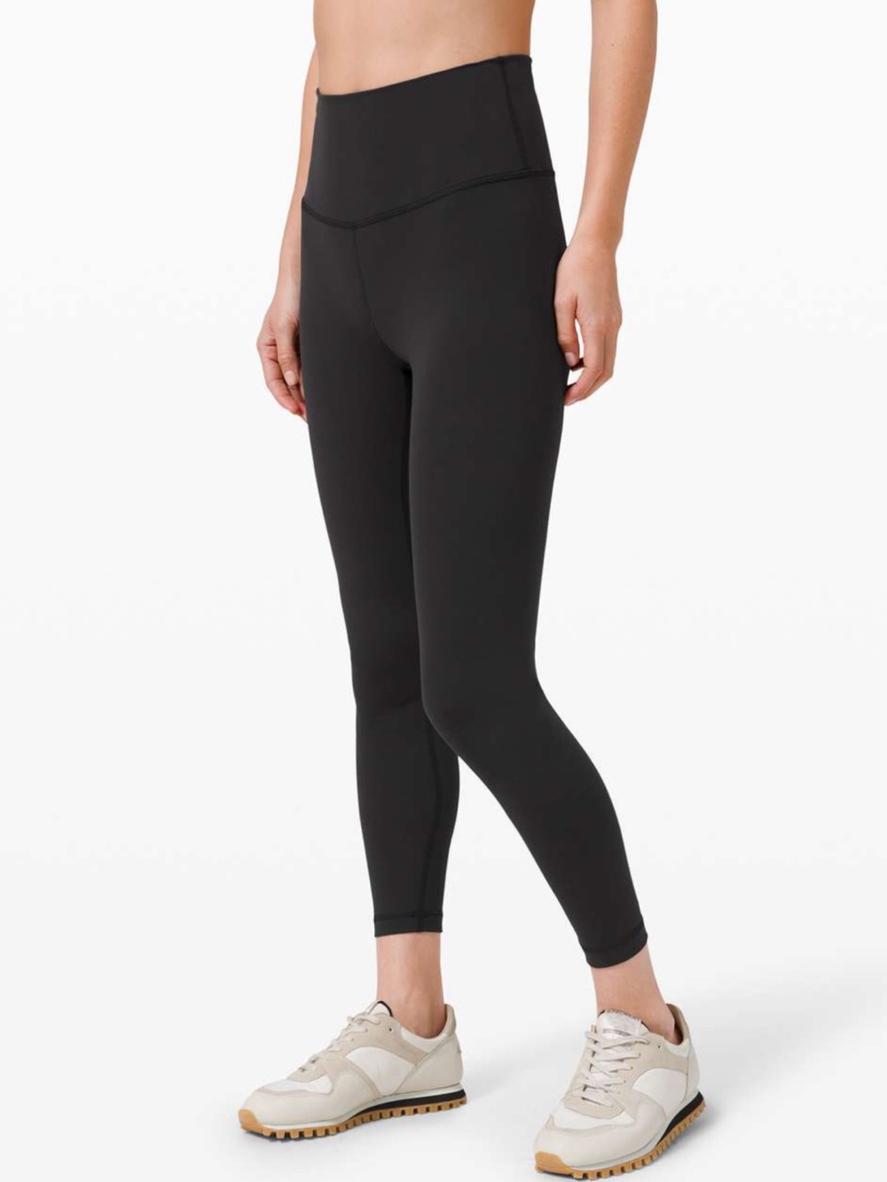 Lululemon Wunder Train High-Rise Tight 25"
Black (First Release) size 4